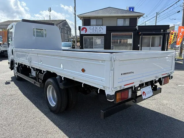 いすゞ エルフ TPG-NMR85AR(2WD)の写真6