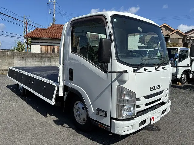 いすゞ エルフ TPG-NMR85AR(2WD)の写真10
