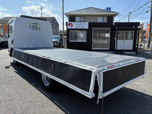 いすゞ エルフ TPG-NMR85AR(2WD)の写真13