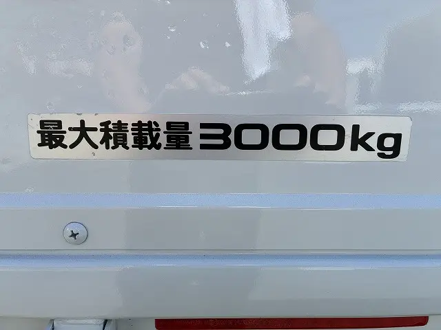 いすゞ エルフ TPG-NMR85AR(2WD)の写真16
