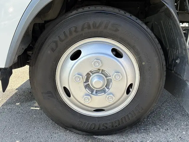 いすゞ エルフ TPG-NMR85AR(2WD)の写真23