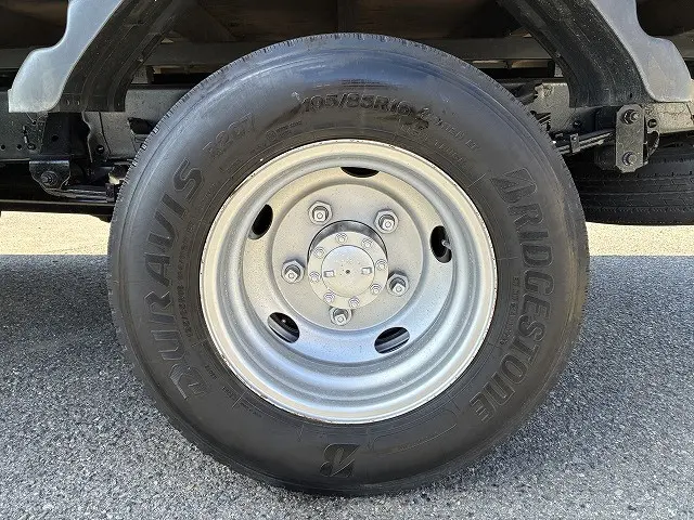 いすゞ エルフ TPG-NMR85AR(2WD)の写真25