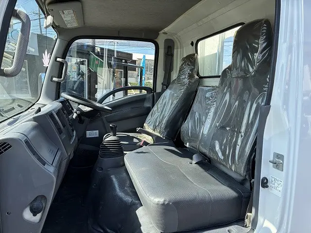 いすゞ エルフ TPG-NMR85AR(2WD)の写真31