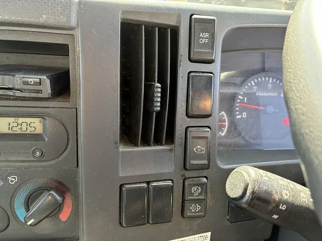 いすゞ エルフ TPG-NMR85AR(2WD)の写真36