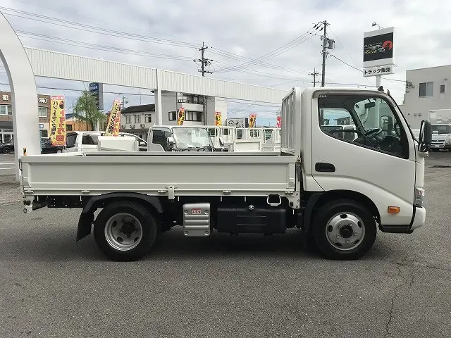 日野 デュトロ 2RG-XZU605M(2WD)の写真8
