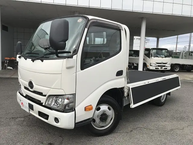 日野 デュトロ 2RG-XZU605M(2WD)の写真9