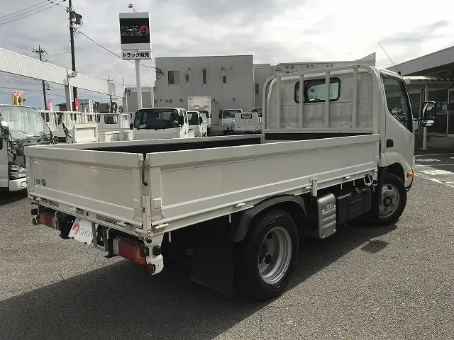 日野 デュトロ 2RG-XZU605M(2WD)の写真6