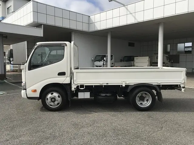 日野 デュトロ 2RG-XZU605M(2WD)の写真7