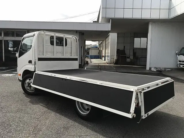 日野 デュトロ 2RG-XZU605M(2WD)の写真11