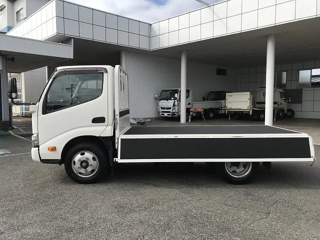 日野 デュトロ 2RG-XZU605M(2WD)の写真14
