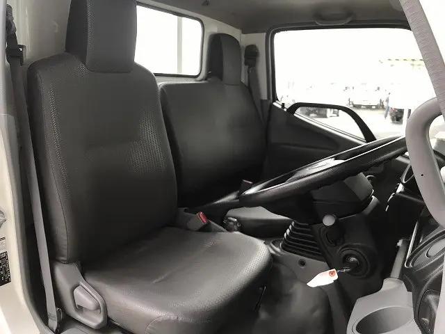 日野 デュトロ 2RG-XZU605M(2WD)の写真31