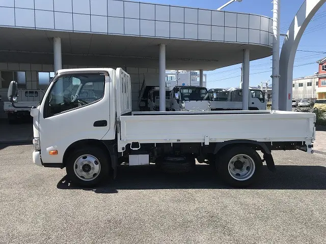 日野 デュトロ 2RG-XZU605M(2WD)の写真7