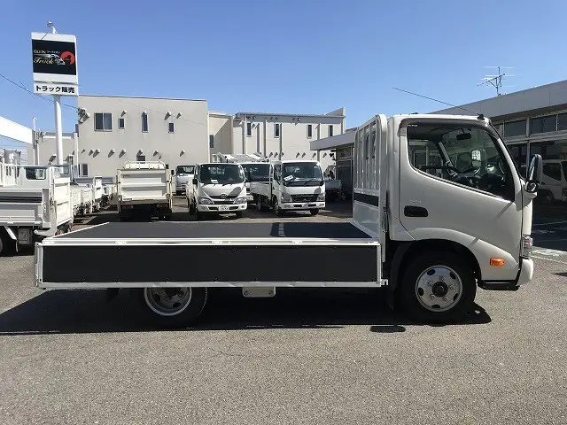 日野 デュトロ 2RG-XZU605M(2WD)の写真15