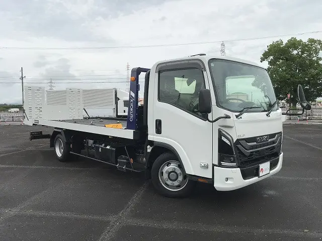 いすゞ エルフ 2TG-NPR88AM(2WD)の写真10