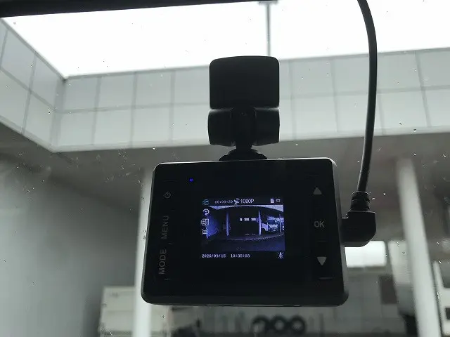 いすゞ エルフ 2TG-NPR88AM(2WD)の写真30