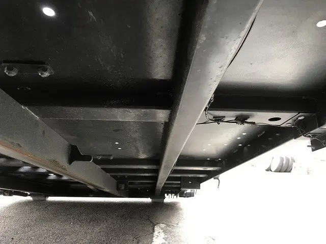 いすゞ エルフ 2TG-NPR88AM(2WD)の写真35