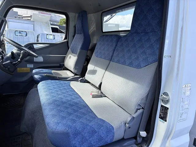 三菱 キャンター PDG-FE83DN(2WD)の写真31