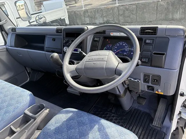 三菱 キャンター PDG-FE83DN(2WD)の写真33