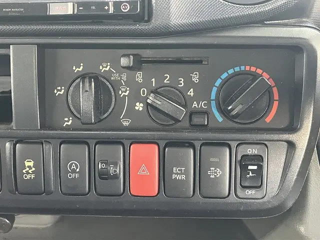 日野 デュトロ TKG-XZU645M(2WD)の写真43