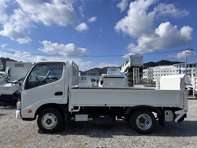 トヨタ トヨエース TKG-XZC605(2WD)の写真4