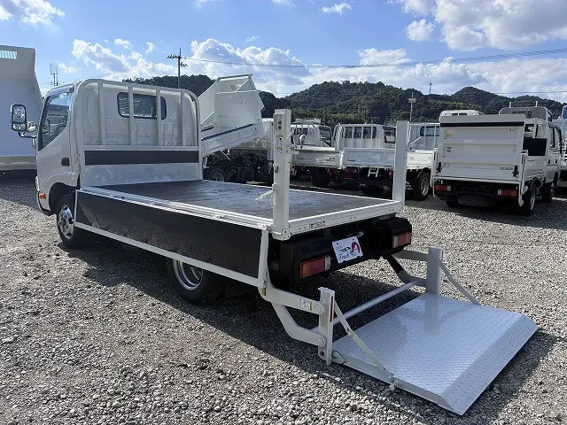 トヨタ トヨエース TKG-XZC605(2WD)の写真13