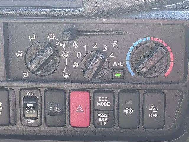 トヨタ トヨエース TKG-XZC605(2WD)の写真36
