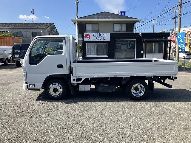 いすゞ エルフ TRG-NJR85A(2WD)の写真4