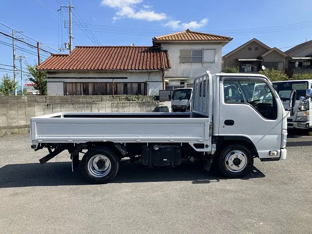 いすゞ エルフ TRG-NJR85A(2WD)の写真5