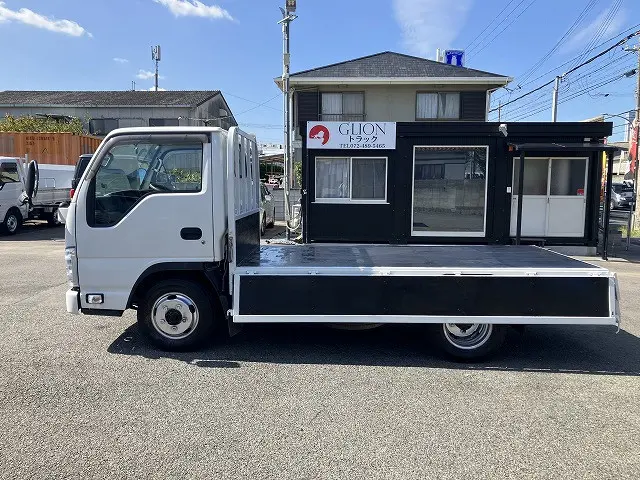 いすゞ エルフ TRG-NJR85A(2WD)の写真11