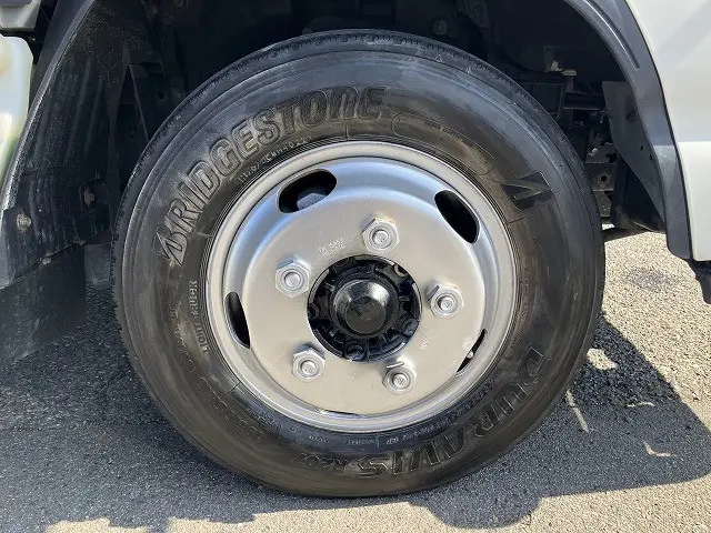 いすゞ エルフ TRG-NJR85A(2WD)の写真25