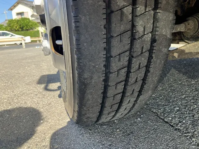 いすゞ エルフ TRG-NJR85A(2WD)の写真26