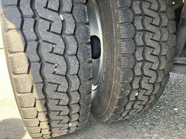 いすゞ エルフ TRG-NJR85A(2WD)の写真28