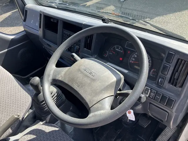 いすゞ エルフ TRG-NJR85A(2WD)の写真37