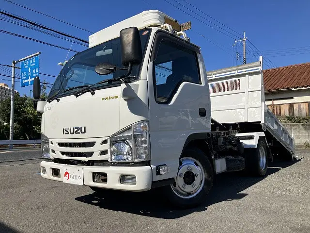 いすゞ エルフ TPG-NKR85AN(2WD)の写真1