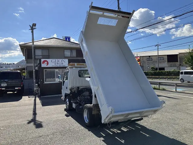 いすゞ エルフ TPG-NKR85AN(2WD)の写真13