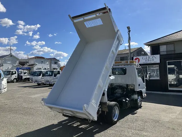 いすゞ エルフ TPG-NKR85AN(2WD)の写真15