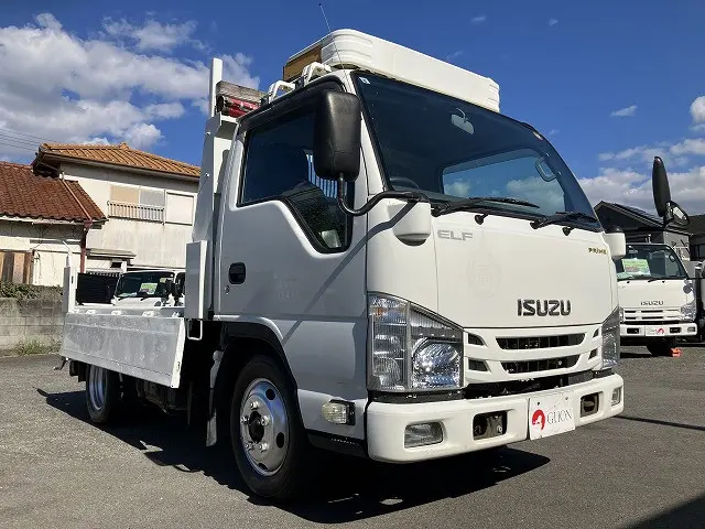 いすゞ エルフ TPG-NKR85AN(2WD)の写真17