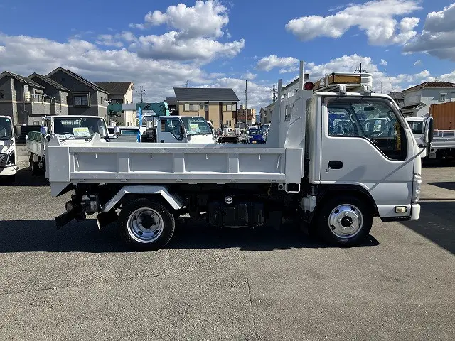 いすゞ エルフ TPG-NKR85AN(2WD)の写真26