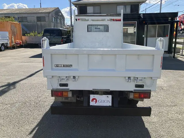 いすゞ エルフ TPG-NKR85AN(2WD)の写真28