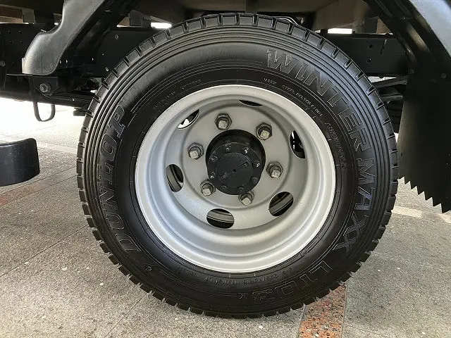いすゞ エルフ 2RG-NPR88AC(2WD)の写真26