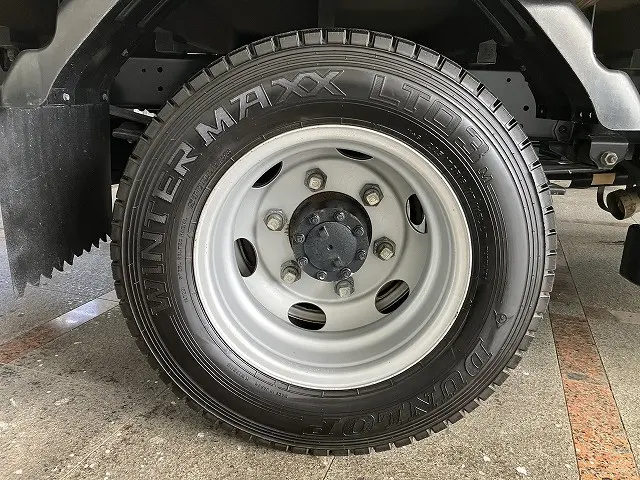 いすゞ エルフ 2RG-NPR88AC(2WD)の写真27
