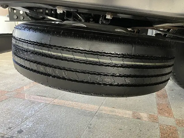 いすゞ エルフ 2RG-NPR88AC(2WD)の写真28