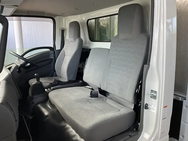 いすゞ エルフ 2RG-NPR88AC(2WD)の写真36
