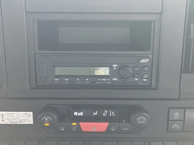いすゞ エルフ 2RG-NPR88AC(2WD)の写真41