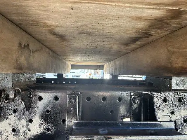 いすゞ エルフ TPG-NKS85A(4WD)の写真37