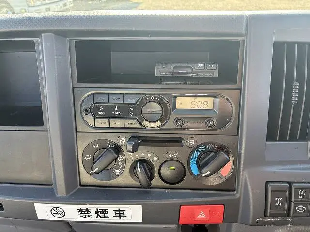 いすゞ エルフ TPG-NKS85A(4WD)の写真46