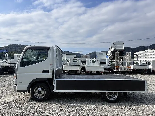 三菱 キャンター TPG-FBA00(2WD)の写真11