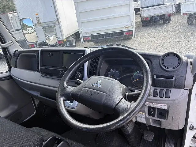 三菱 キャンター TPG-FBA00(2WD)の写真27