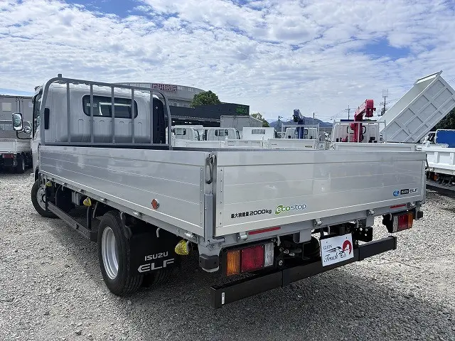 いすゞ エルフ 2RG-NPR88AC(2WD)の写真6