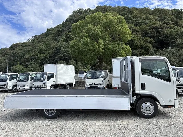 いすゞ エルフ 2RG-NPR88AC(2WD)の写真12